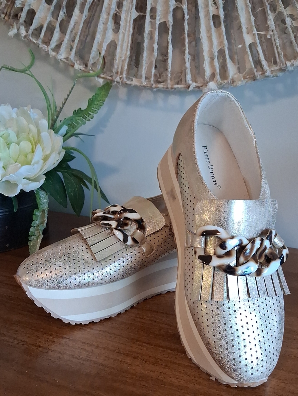 NWOT ** Pierre Dumas Paloma II Taupe Platform Loafer ** Size 8